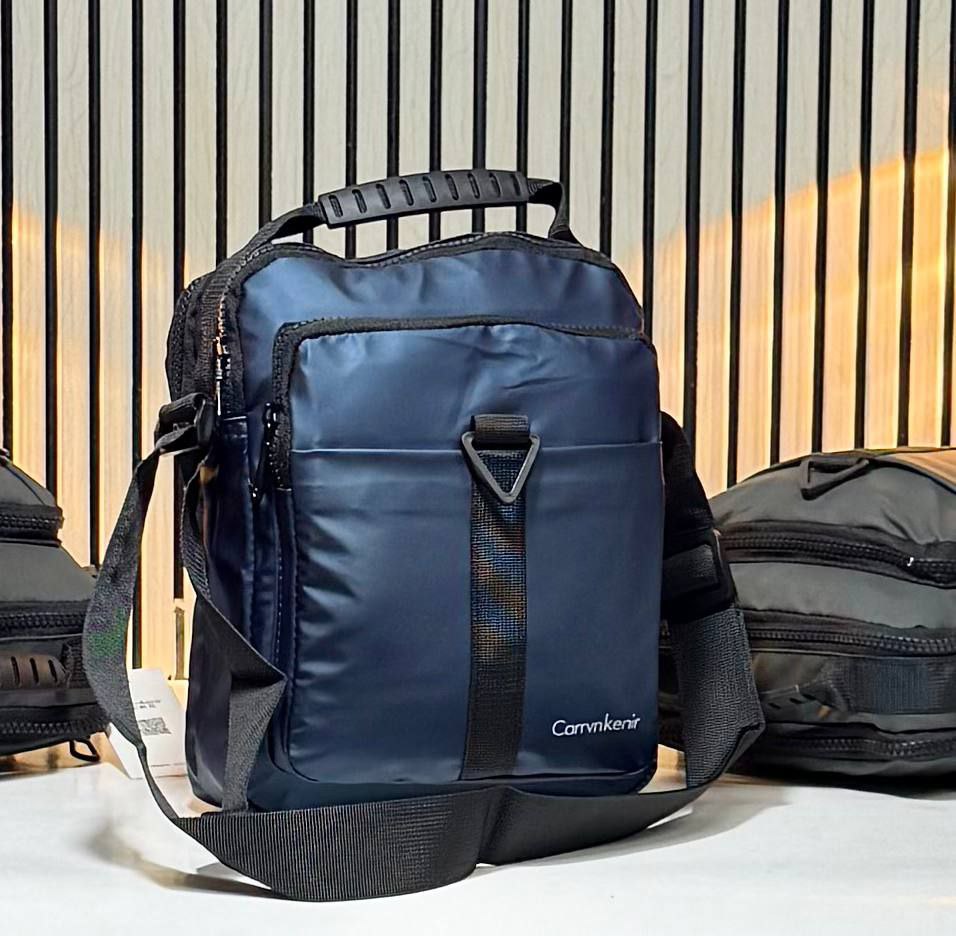 /public/uploads/photos/shares/Suzy bags/IMG_4293.jpeg